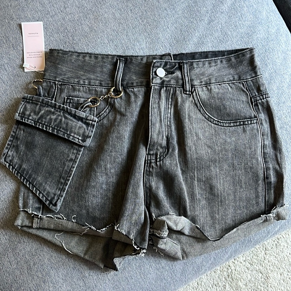 Lychee the Label Starfruit Chain Pocket Detail Asymmetrical Denim Shorts (large)